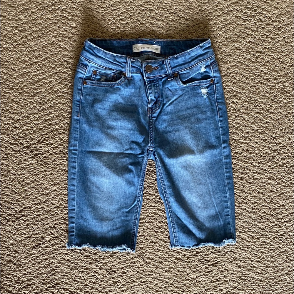 Jean Bermuda Short - size 2